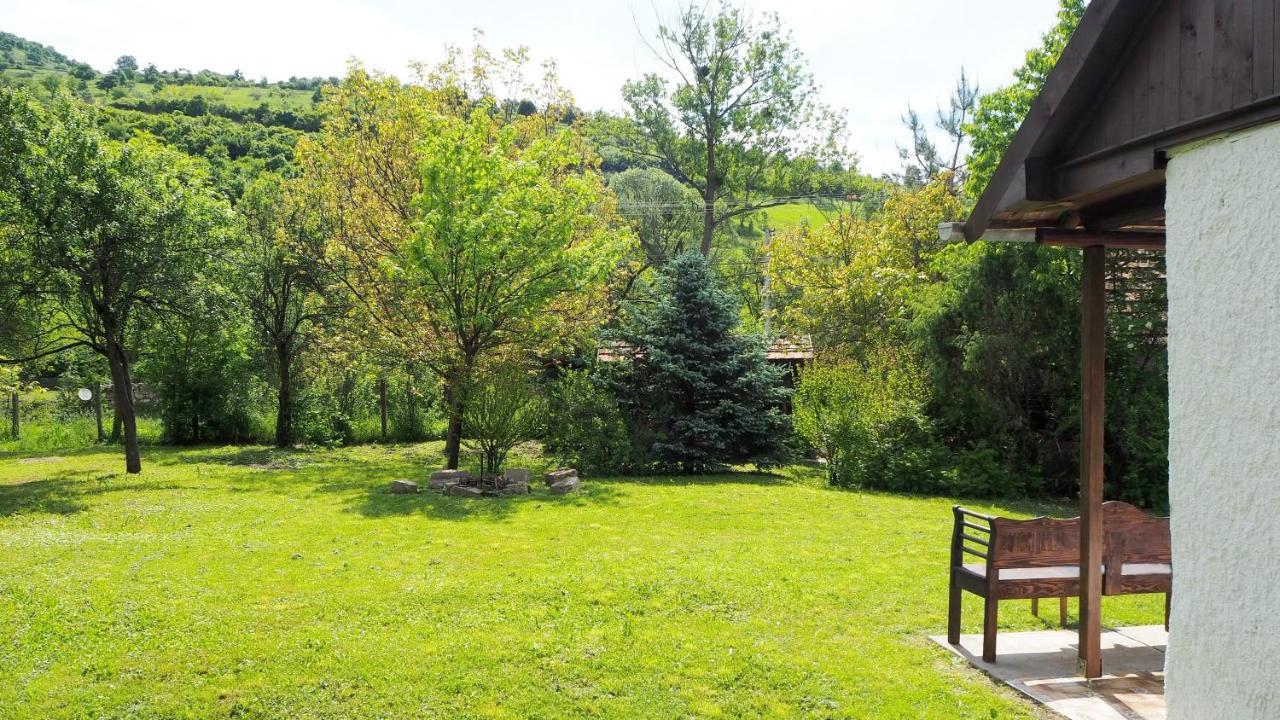 Van egy ház Villa Erdohorvati Exterior foto